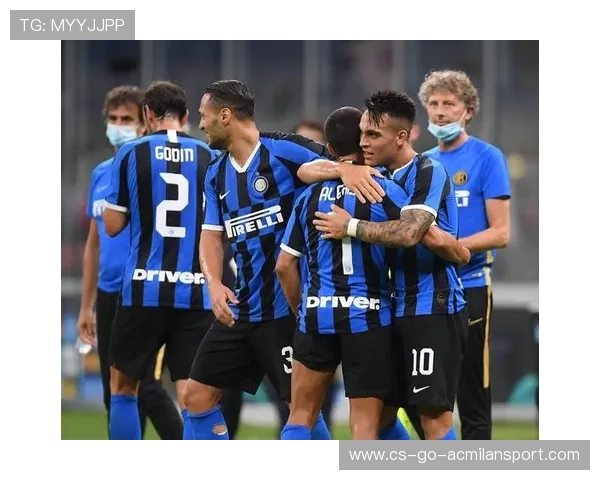 莱比锡红牛快速外线换位制造巨大对抗压力