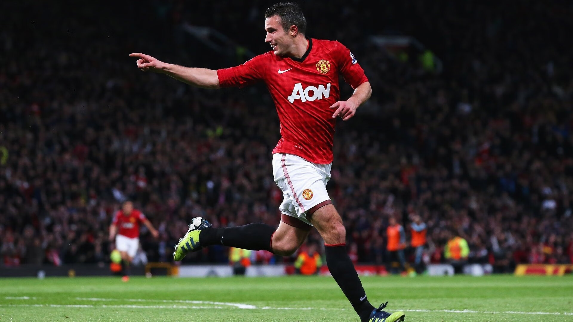 “美洲狮队在橄榄球冠军锦标赛展现强大韧性”