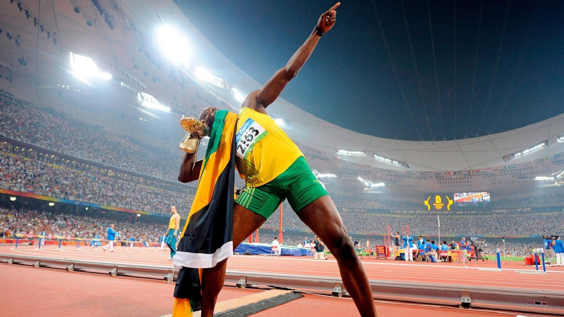 伊丽莎白·德克斯女子200米蝶泳表现亮眼，美国女子200米蝶泳